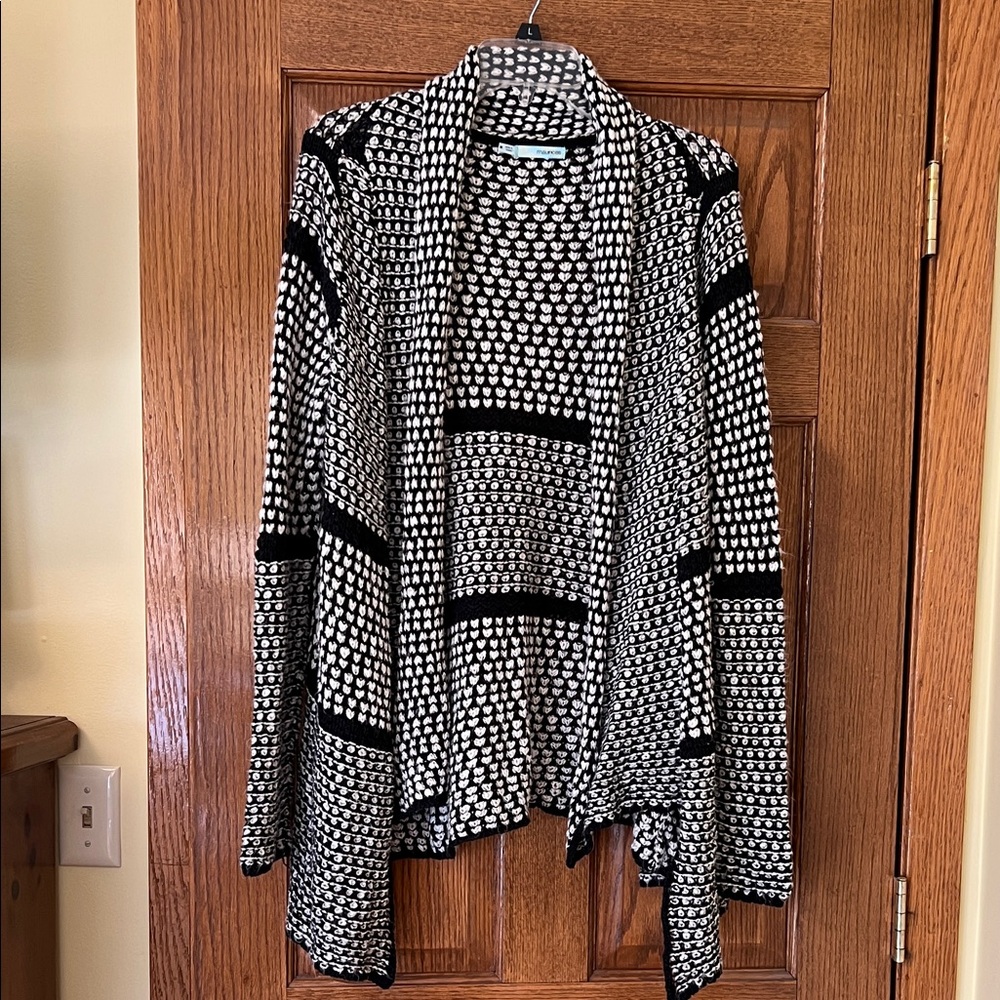 Maurices Black and White Women's Cardigan